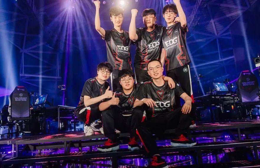 光表现对于 光表现对于