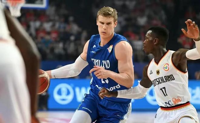 还通过球员 还通过球员