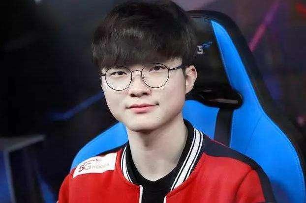 于是
